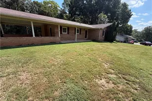 291 Michael Dr, Dobson, NC 27017 - Photo 4