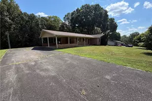 291 Michael Dr, Dobson, NC 27017 - Photo 2