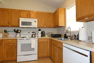 4221 Salem Landing Ct, Winston-Salem, NC 27101 - Photo 10