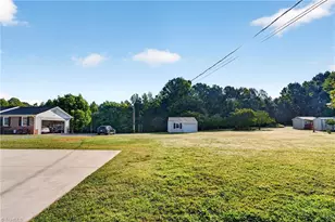 4982 Yanceyville Rd, Browns Summit, NC 27214 - Photo 38