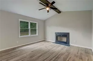 422 Cypress Dr, Reidsville, NC 27320 - Photo 8