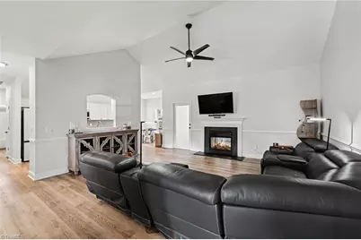 1207 Dogwood Lane, Archdale, NC 27263 - Photo 2