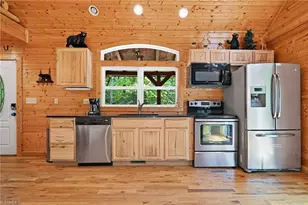 1158 Staghorn Rd, Purlear, NC 28665 - Photo 6