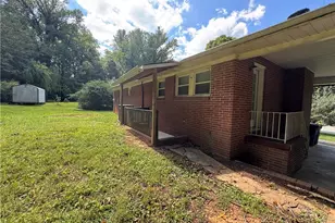 4865 Baux Mountain Rd, Winston-Salem, NC 27105 - Photo 20