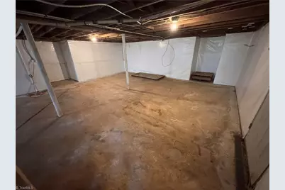 4865 Baux Mountain Road, Winston-Salem, NC 27105 - Photo 18