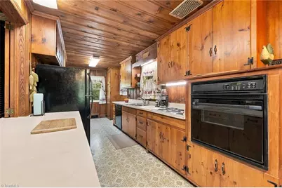 505 Paris Street, Graham, NC 27253 - Photo 6