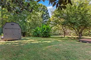 2816 Vanhoy Rd, Yadkinville, NC 27055 - Photo 30