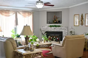 5017 Natalie Temple Ln, Winston-Salem, NC 27105 - Photo 4