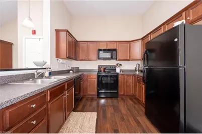 4757 Tatton Park Circle #3D, Winston-Salem, NC 27103 - Photo 6