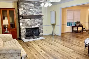 711 Sunrise Ave, Thomasville, NC 27360 - Photo 4