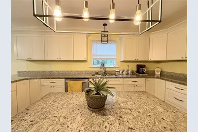 711 Sunrise Avenue, Thomasville, NC 27360 - Photo 10