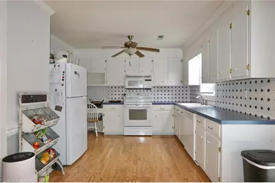 419 Cypress Drive, Reidsville, NC 27320 - Photo 2