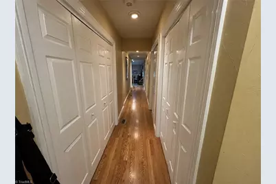 4711 Summit Avenue, Greensboro, NC 27405 - Photo 10