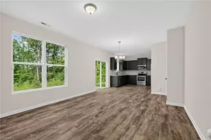 2608 Dallas Dr, Winston-Salem, NC 27107 - Photo 4