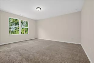 2608 Dallas Dr, Winston-Salem, NC 27107 - Photo 10