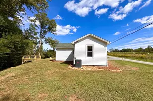 6254 Nc Hwy 268, Dobson, NC 27017 - Photo 30