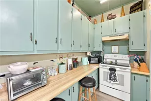 605 Meadow St, Gibsonville, NC 27249 - Photo 6