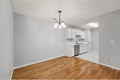 7137 Friendly Avenue #C, Greensboro, NC 27410 - Photo 6