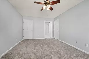 7137 Friendly Ave, Greensboro, NC 27410 - Photo 14