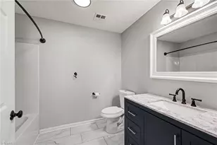 7137 Friendly Ave, Greensboro, NC 27410 - Photo 18