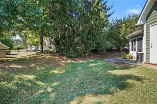2800 Shadowbrook Ln, Winston-Salem, NC 27103 - Photo 26