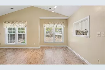 2800 Shadowbrook Lane, Winston-Salem, NC 27103 - Photo 8