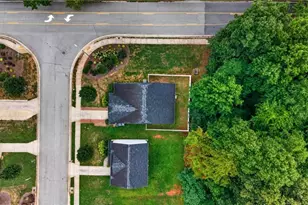 3034 Desmond Woods Dr, Greensboro, NC 27405 - Photo 38