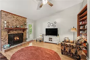 102 Brookhollow Ln, Archdale, NC 27263 - Photo 2
