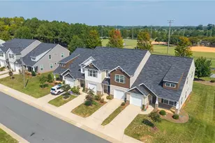7552 Oliver Park Dr, Burlington, NC 27377 - Photo 6