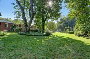 3401 Kenmore St, Greensboro, NC 27408 - Photo 32