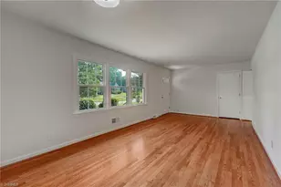 3401 Kenmore St, Greensboro, NC 27408 - Photo 4