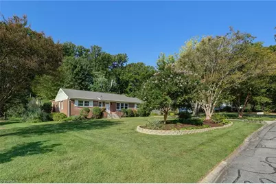 3401 Kenmore Street, Greensboro, NC 27408 - Photo 38