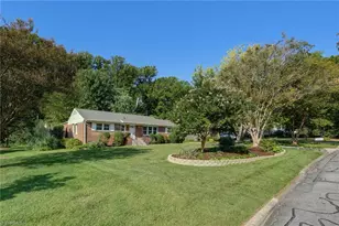 3401 Kenmore St, Greensboro, NC 27408 - Photo 38