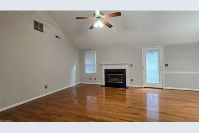 1704 Gales Court, Winston-Salem, NC 27103 - Photo 4