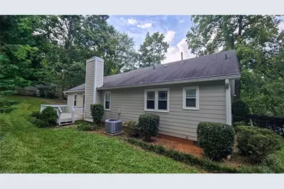 1704 Gales Court, Winston-Salem, NC 27103 - Photo 8