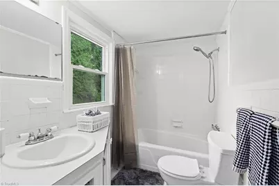2348 Rosewood Avenue, Winston-Salem, NC 27103 - Photo 18