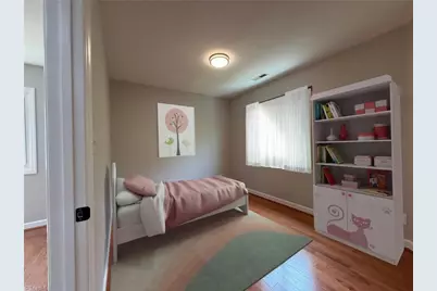 2528 Treetop Lane, Winston-Salem, NC 27101 - Photo 16
