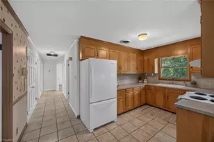 5408 Hidden Valley Rd, Greensboro, NC 27407 - Photo 12