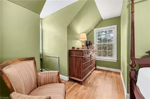 7901 Merrick Ct, Greensboro, NC 27409 - Photo 32