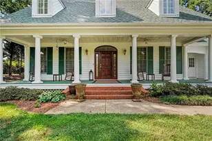 7901 Merrick Ct, Greensboro, NC 27409 - Photo 2