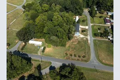 3521 Piedmont Memorial Drive, Winston-Salem, NC 27107 - Photo 4