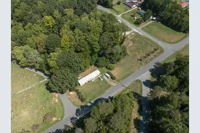 3525 Piedmont Memorial Drive, Winston-Salem, NC 27107 - Photo 4
