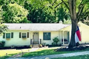 3801 Parkwood Dr, Greensboro, NC 27403 - Photo 1