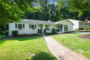 3801 Parkwood Dr, Greensboro, NC 27403 - Photo 2