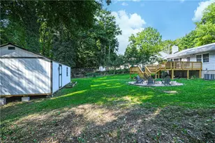 3801 Parkwood Dr, Greensboro, NC 27403 - Photo 32