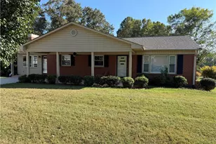 1516 W Fairfield Dr, Mount Airy, NC 27030 - Photo 1