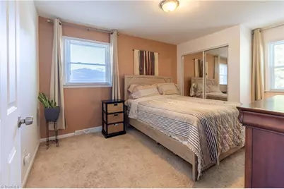 3006 Saxon Place, Greensboro, NC 27406 - Photo 18
