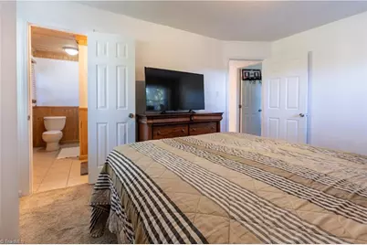 3006 Saxon Place, Greensboro, NC 27406 - Photo 20