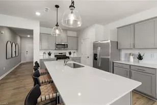 510 Prosecco Dr, Thomasville, NC 27360 - Photo 8