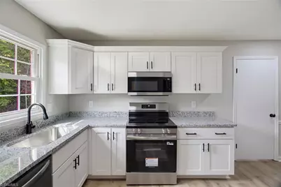 3325 Colony Drive, Jamestown, NC 27282 - Photo 12